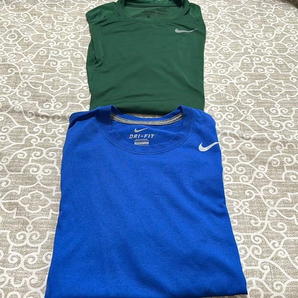 Nike Other - 2 Men’s Nike pro compression shirt and drifit sz small